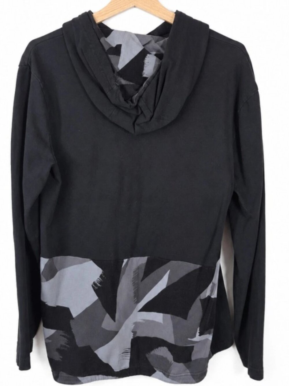 Nike Women's Large Hoodie Black Gray Camo Cotton Pullover Lightweight Sweatshirt - Picture 3 of 9